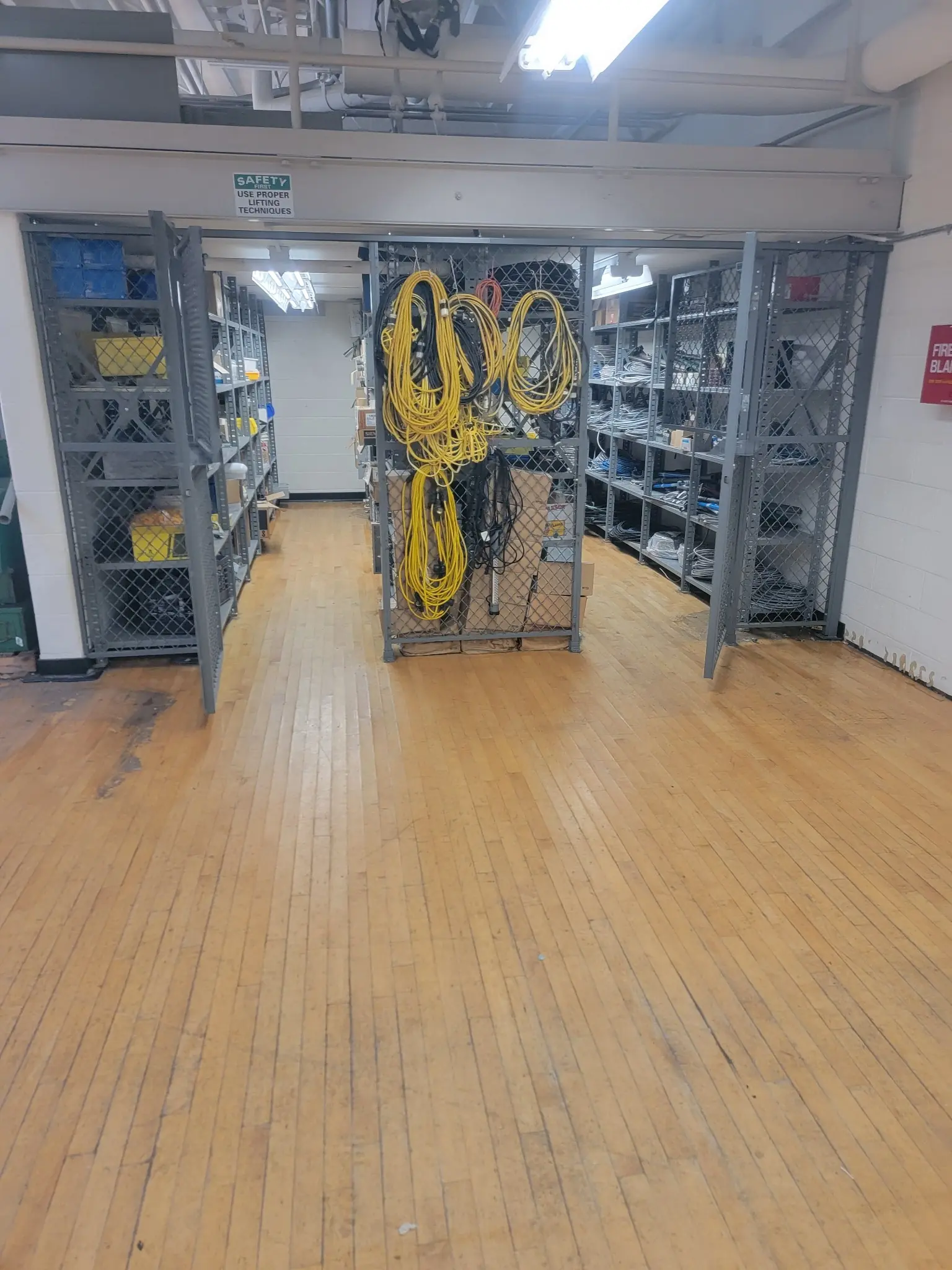 hardwood-floor-refinishing-before-after-4