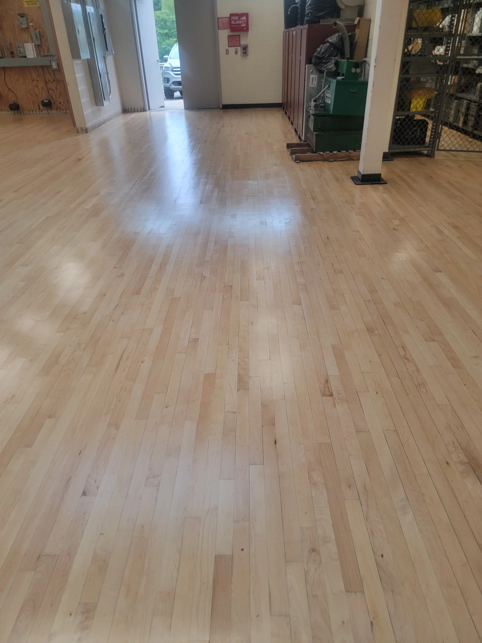 hardwood-floor-refinishing-before-after-6