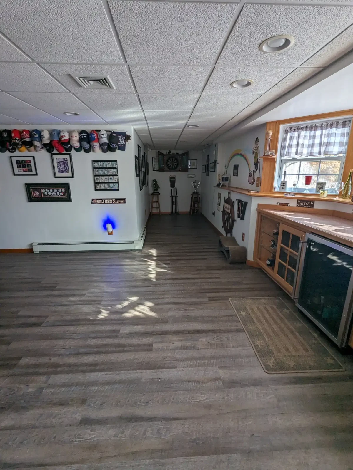 basement-flooring-entertainment-room.webp