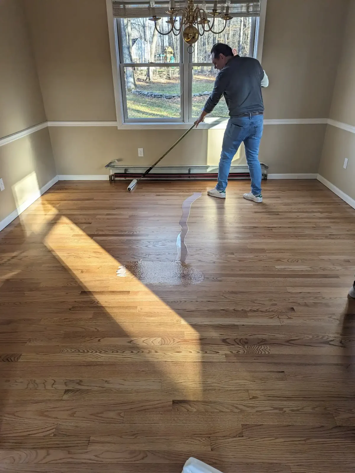 hardwood-floor-refinishing-project-15.webp