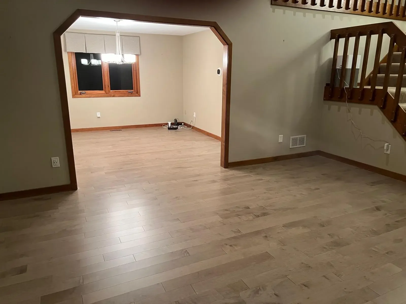 hardwood-flooring-installation-04.webp