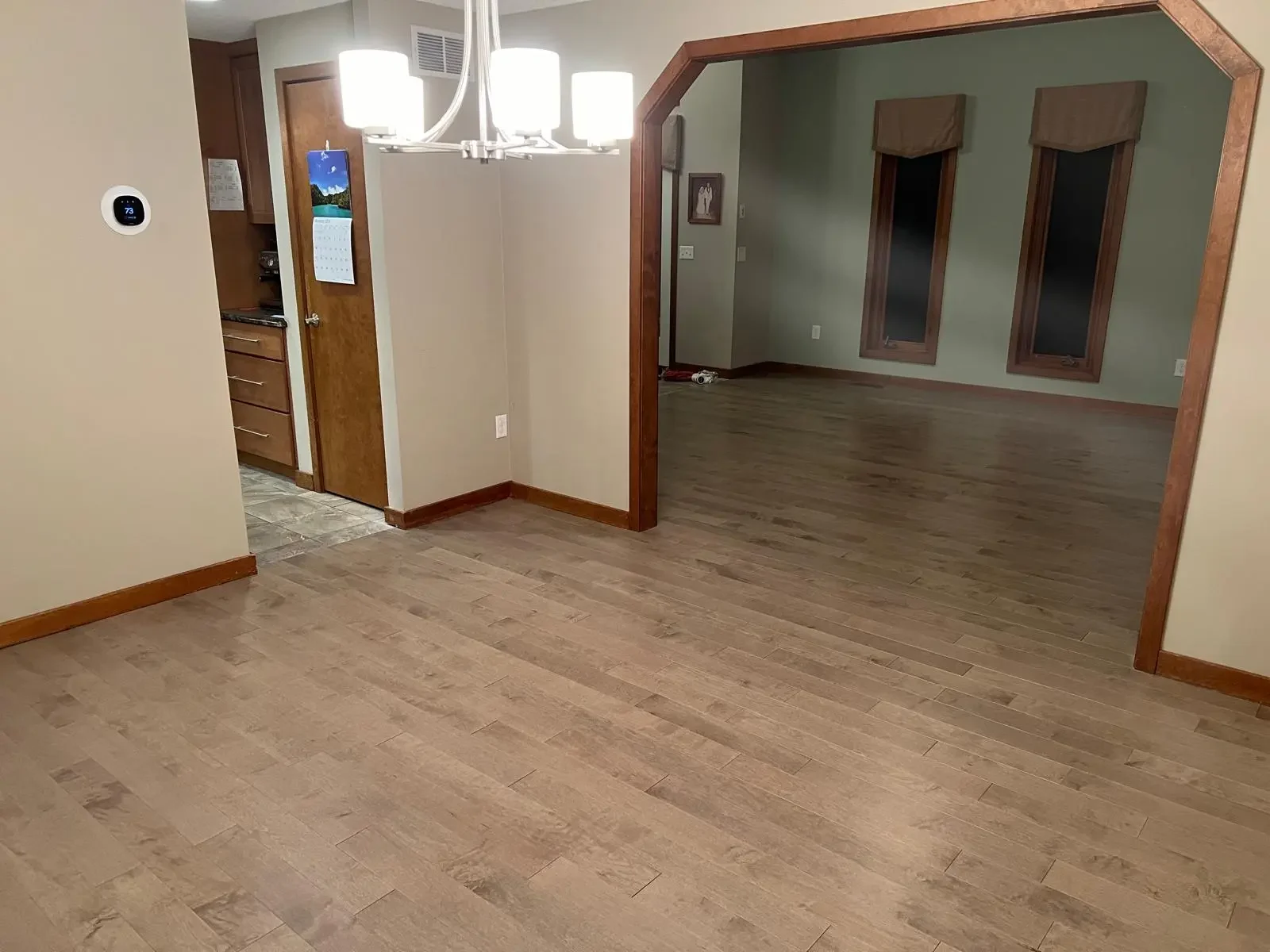 hardwood-flooring-installation-07.webp