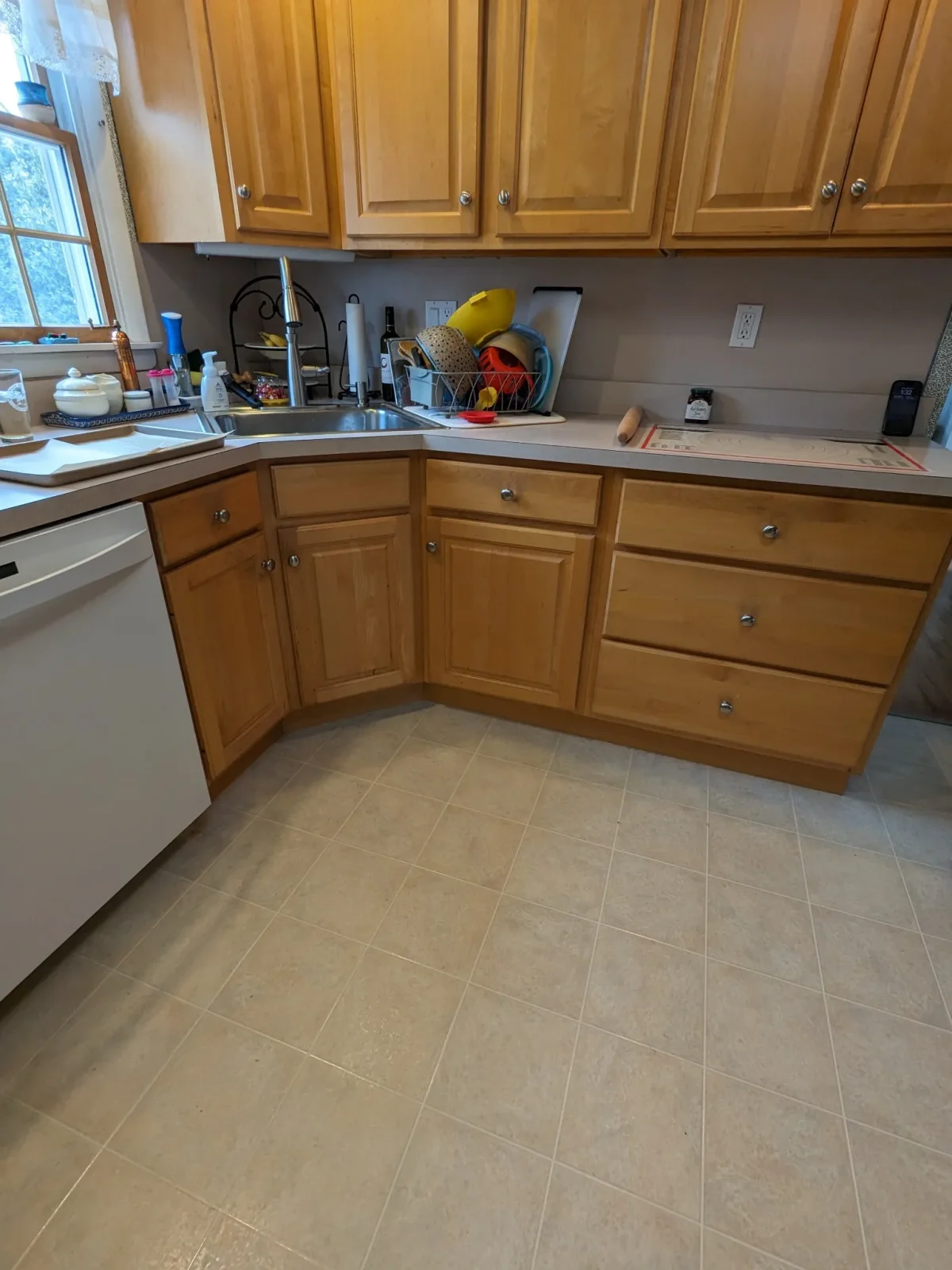 kitchen-flooring-cabinets-view.webp